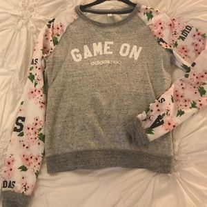 Adidas crew neck sweatshirt pullover